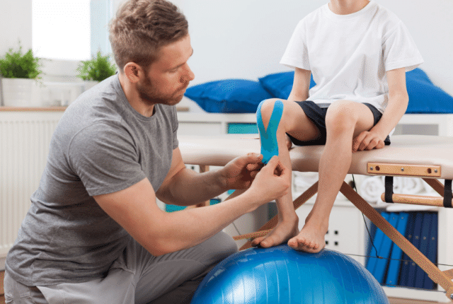 טיפול פיזי בילד, מטפלים